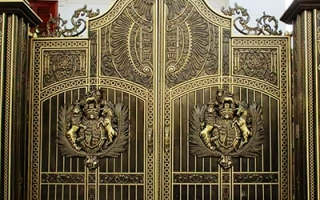 Cổng cửa Nhôm Đúc