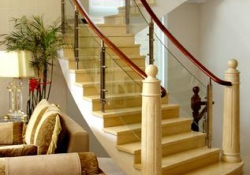 Địa chỉ thi công cầu thang kính ở Hà Nội