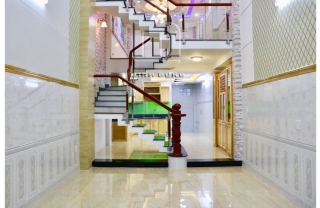 Cầu thang kính tay vịn gỗ MD0024