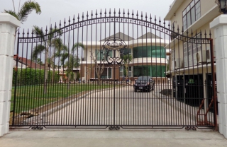 Cổng cửa sắt mỹ nghệ MDC509
