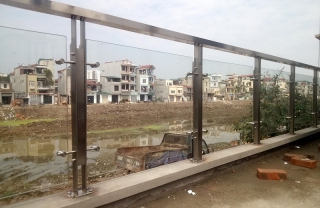 Lan can kính đẹp MD02