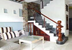 Những lợi ích không ngờ từ việc lắp đặt cầu thang kính