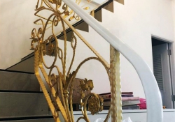 Mẫu cầu thang đẹp cho nhà biệt thự