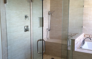 Cabin tắm kính cửa mở bản lề 135 độ