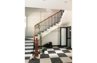 Cầu thang sắt giá rẻ