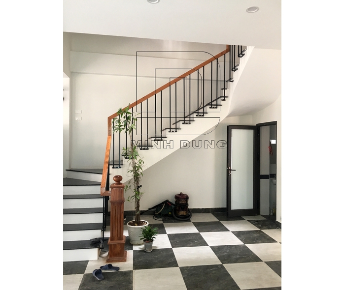 Cầu thang sắt giá rẻ