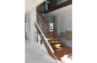 Cầu thang kính Châu Âu MD202