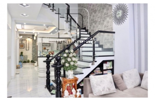  Cầu thang kính tay vịn gỗ MD0023