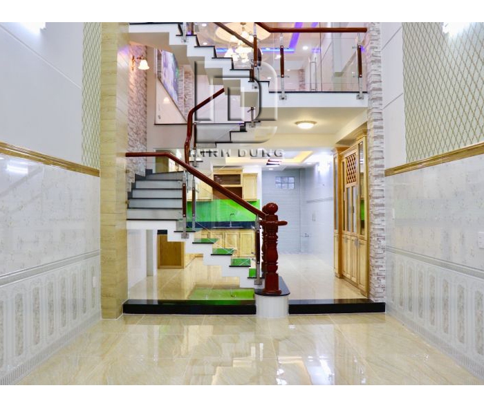 Cầu thang kính tay vịn gỗ MD0024