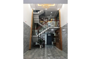 Cầu thang kính tay vịn gỗ MD0032