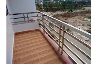 Lan can ban công inox Biệt Thự