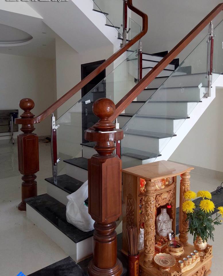 Phong thủy cho cầu thang kính trong ngôi nhà của bạn