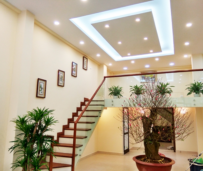 Phong thủy cho cầu thang kính trong ngôi nhà của bạn