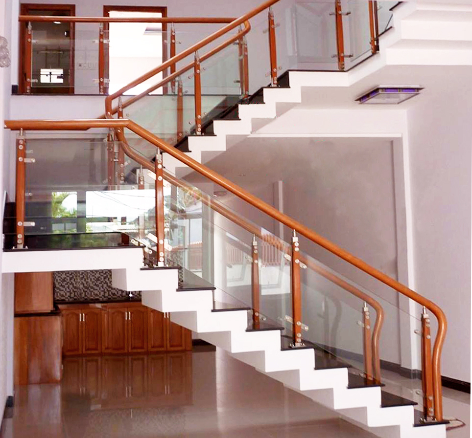 Top 3 mẫu cầu thang kính đẹp thích hợp cho mọi ngôi nhà hiện đại